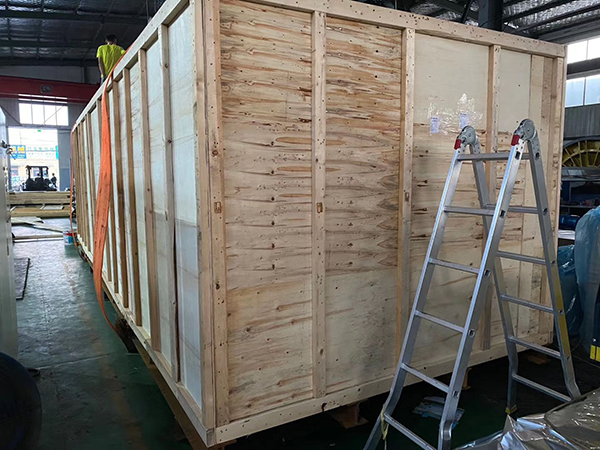 托喀依乡大型木包装箱出口的要求